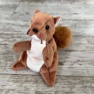 Vintage 1996 TY Nuts the Squirrel Beanie Baby EUC!